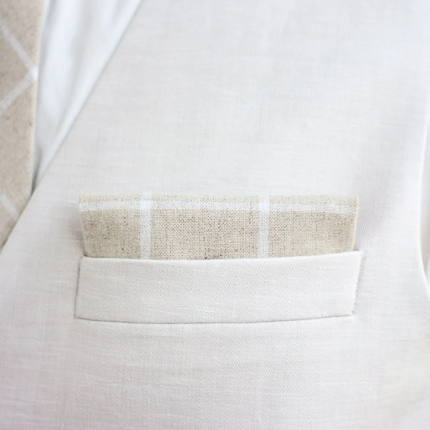 Men's Pre-Tied Bow Tie / Natural Linen Window Pane